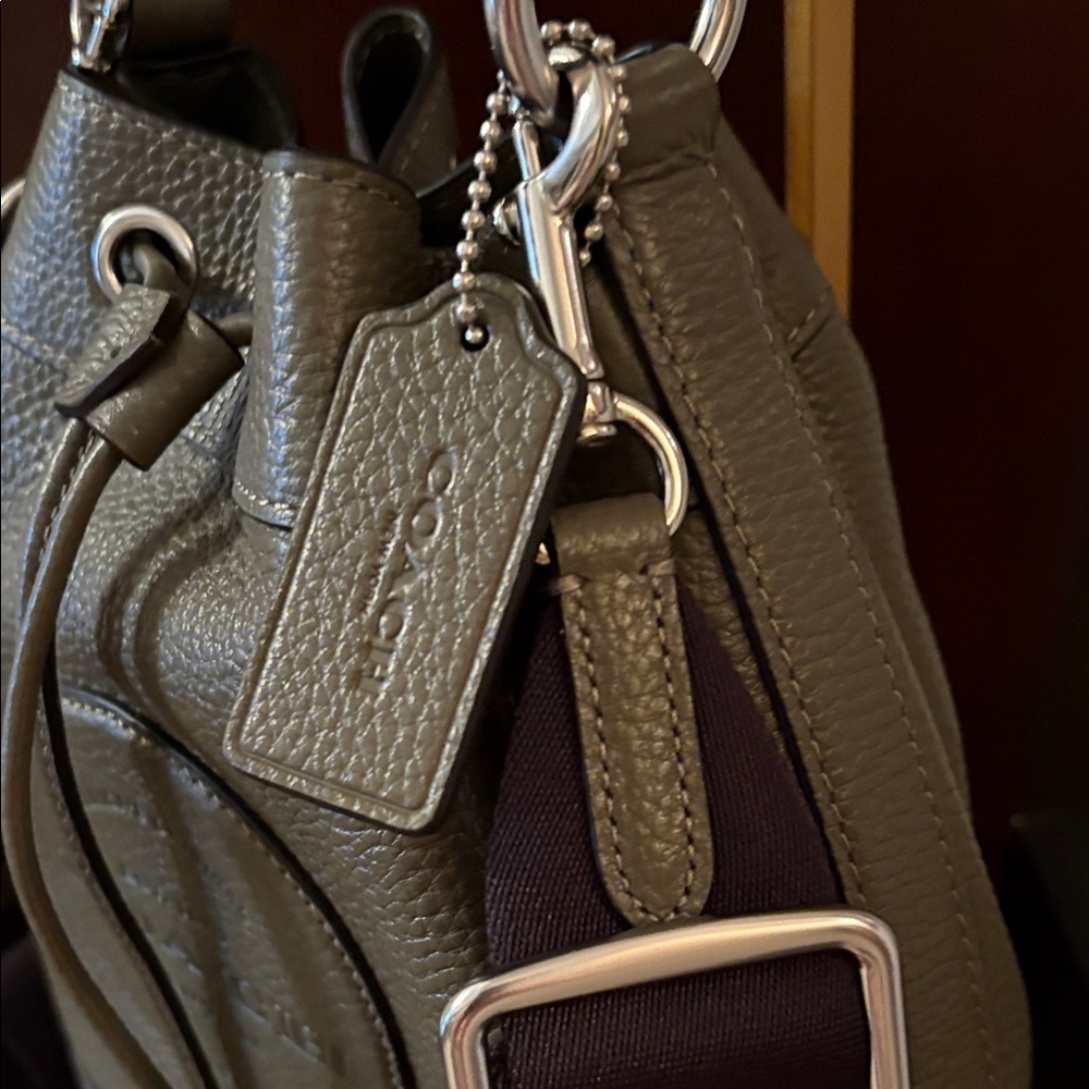 Coach Dempsey Olive Pebbled Leather Drawstring Bucket BagF2132-C4100 - Picture 2 of 14